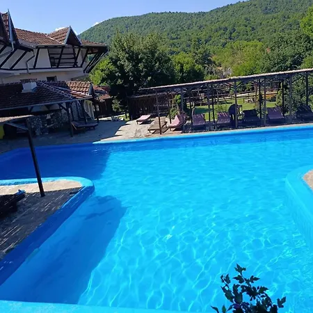 Hotel Etno Selo Srna